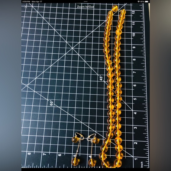 🔥 Vintage Golden Lucite bead Necklace set - Picture 4 of 17